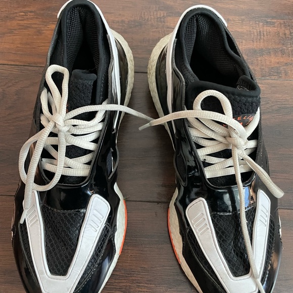 ADIDAS BY STELLA MCCARTNEY
adidas by Stella McCartney ULTRABOOST 22 - Picture 3 of 8